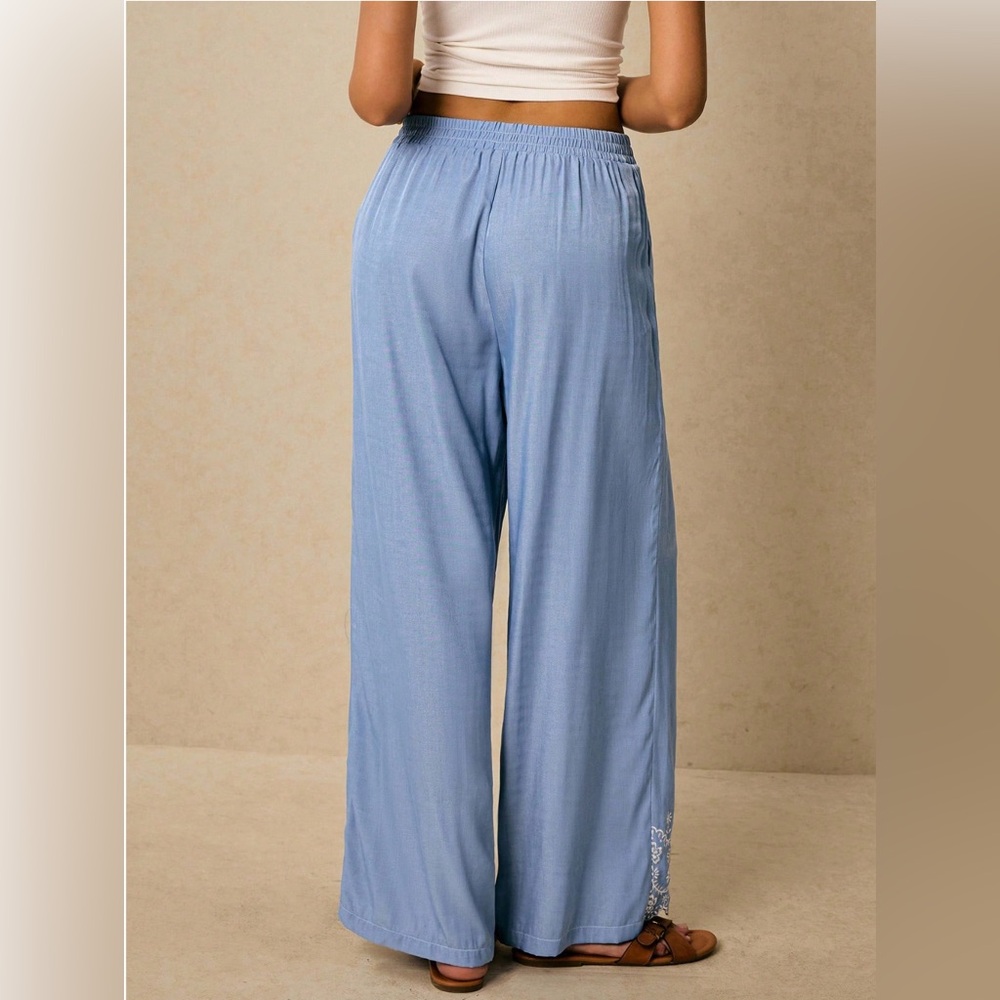 Blue Embroidered Design On The Hem Pants - Picture 4 of 7